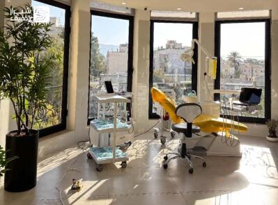 تخفیف ویژه برای جرم گیری و بروساژ دندان دو فک در شیراز