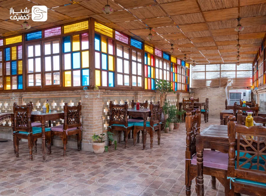 کافه رستوران سپهری - سه راه نمازی